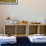 Curiazzi Viale La Pelosa 16 Гостевой дом 3*