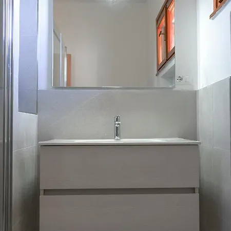Curiazzi Viale La Pelosa 16 סטינטינו
