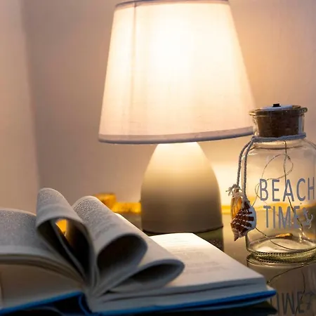 Πανσιόν Curiazzi Viale La Pelosa 16