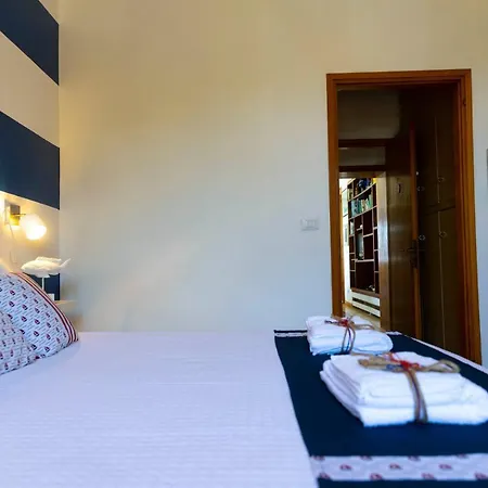 Curiazzi Viale La Pelosa 16