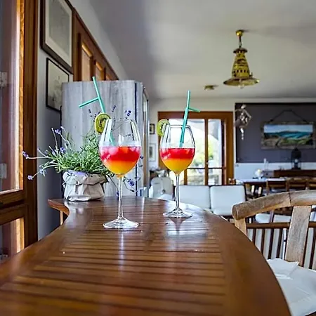 Curiazzi Viale La Pelosa 16 Pensionat 3*